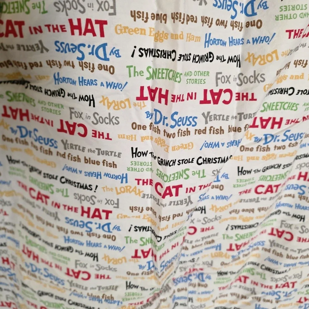 Dr. Seuss Crib Toddler Bed Quilted Blanket 29x37
